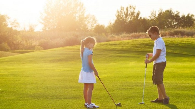 Giới thiệu các thương hiệu quần áo golf trẻ em nổi tiếng trên thị trường